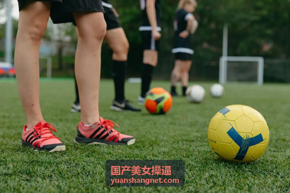 国产美女操逼画面精选六