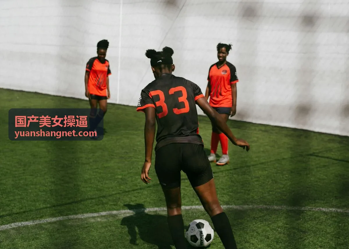 国产美女操逼画面精选二